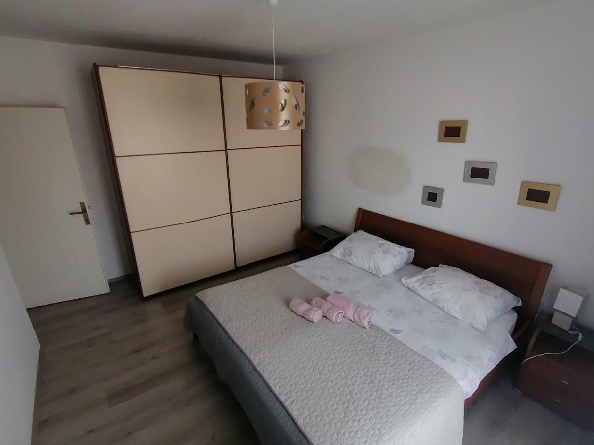 Apartments Bernarda, 제제라 외부 사진